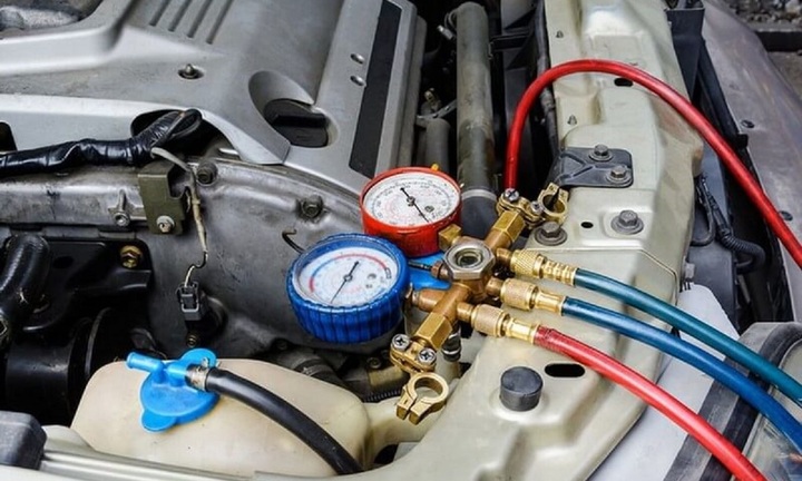 Cách kiểm tra hệ thống gas điều hòa ô tô
