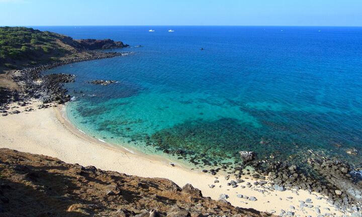 Gành Hang - Tuyệt tác thiên nhiên hoàn mỹ giữa lòng Phú Quý