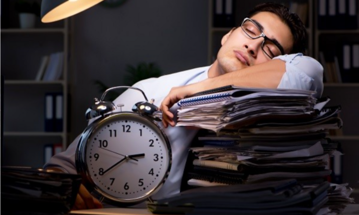 5 thói quen thường gặp gây hại cho cơ thể không kém gì thức khuya