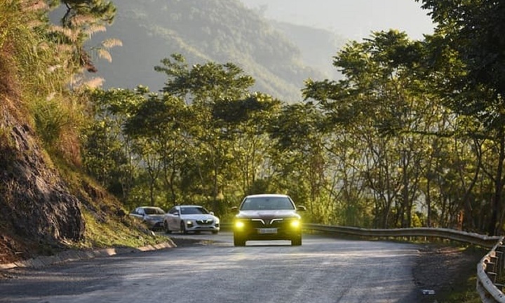 Kinh nghiệm lái xe khi gặp đèo dốc