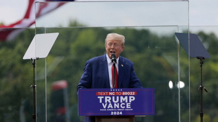 Ông Trump: Mỹ sắp hết đạn