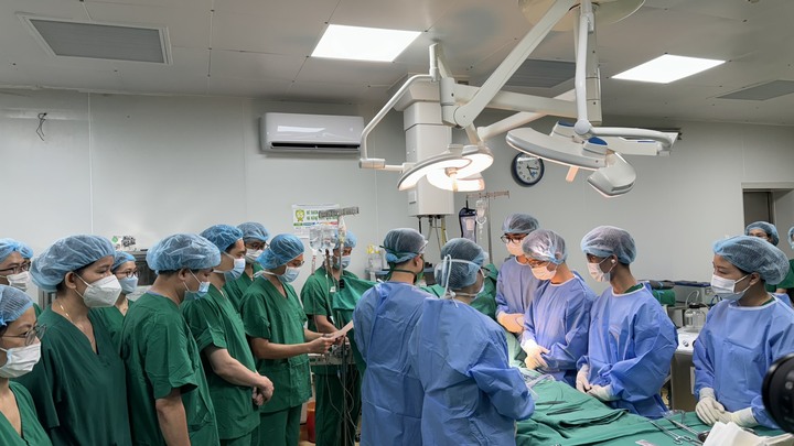 Người đàn ông 32 tuổi chết não hiến tạng, hồi sinh 5 cuộc đời