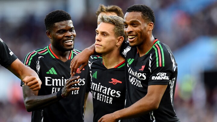 Kết quả Ngoại Hạng Anh: Arsenal đòi nợ Aston Villa trên sân khách