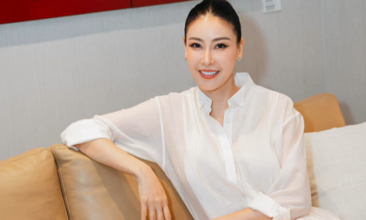 Hoa hậu Hà Kiều Anh tuổi 48 hạnh phúc viên mãn