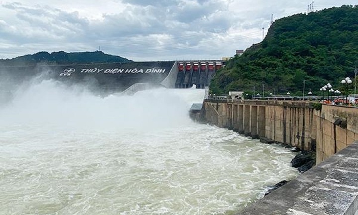 Miền Bắc mưa lớn liên tục, nhà máy thủy điện hoạt động thế nào?