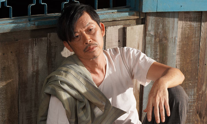 Hoài Linh nói gì với 'vai diễn bị đánh đập nhiều nhất' khi trở lại điện ảnh?