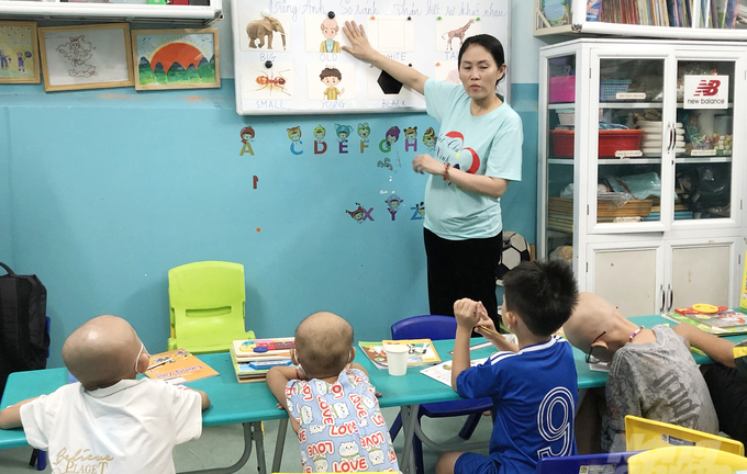 Lớp học đặc biệt của những bệnh nhi ung thư