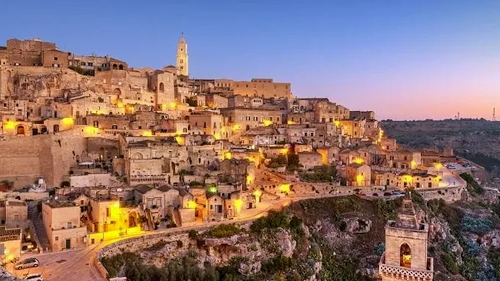 Ghé thăm 'Thành phố của đá' lâu đời nhất châu Âu