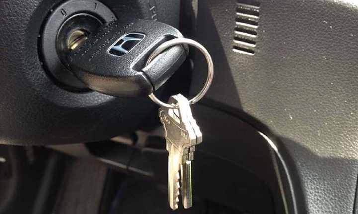 Cách thay khóa trung tâm ô tô