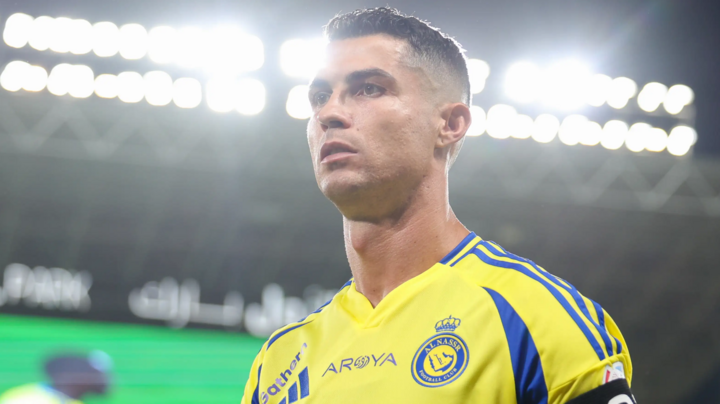 Khoe ghi 899 bàn có video làm bằng chứng, Ronaldo ngầm chê kỷ lục của Pele?