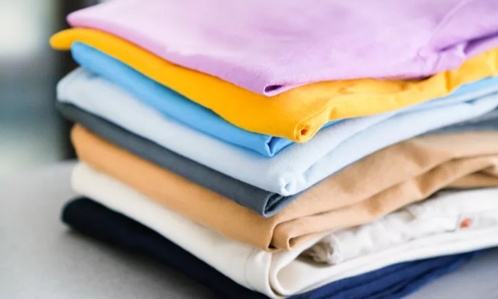 Cách gấp áo thun nhanh và đẹp