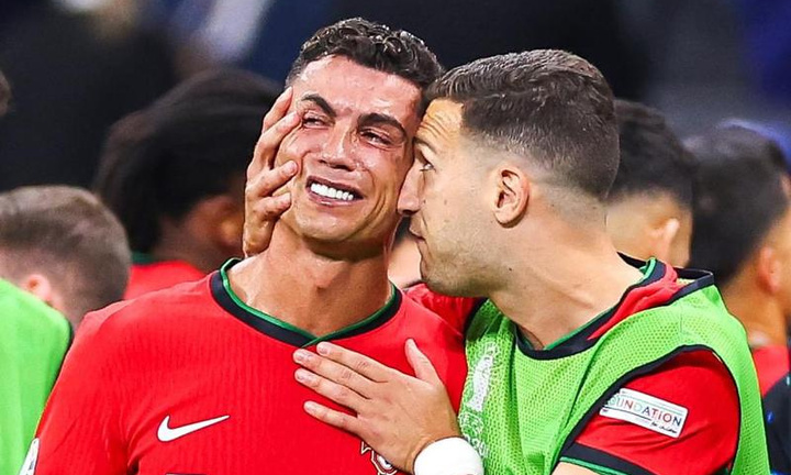 Bí mật đằng sau những giọt nước mắt của Ronaldo tại EURO 2024