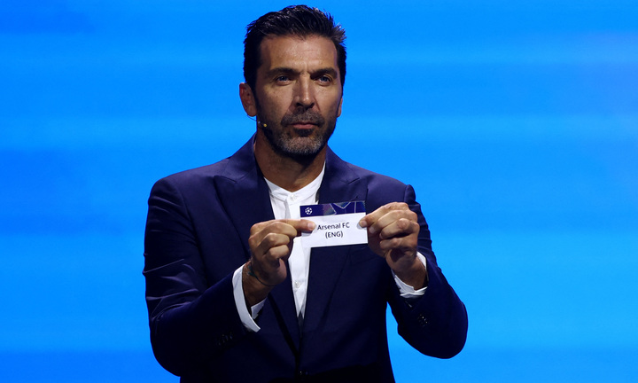 Bốc thăm Cúp C1: Real Madrid đấu Liverpool, Barcelona gặp Bayern Munich