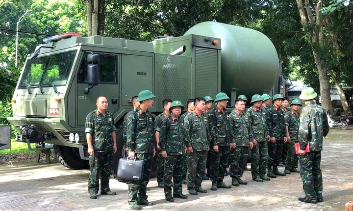 Rà phá bom mìn tại hiện trường vụ nổ 4 người thương vong