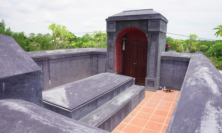 Diện mạo lăng mộ vợ vua Tự Đức sau gần thập kỷ bị san phẳng làm bãi đậu xe 