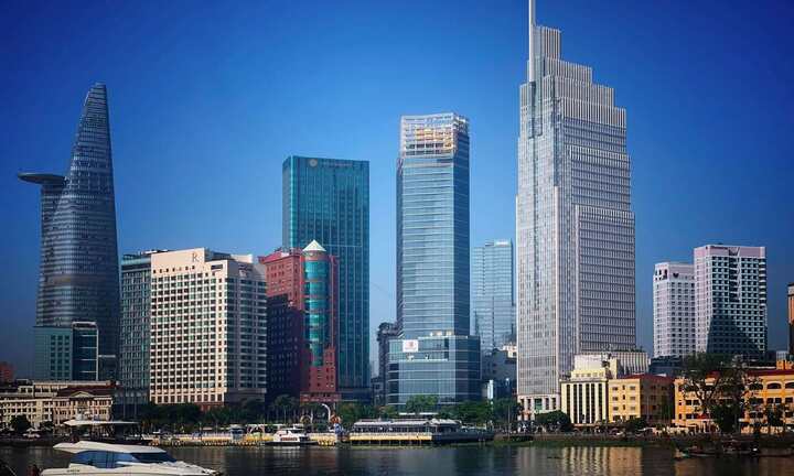 Chiêm ngưỡng những tòa nhà 'chọc trời' ở TP.HCM 
