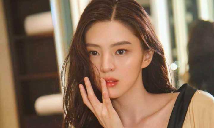 Sao Hàn 13/1: Han So Hee hối lỗi sau ồn ào tình ái, Song Joong Ki bị chê cười