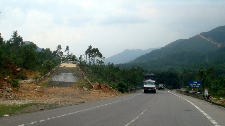 Các bước xử lý khi xe tải mất phanh