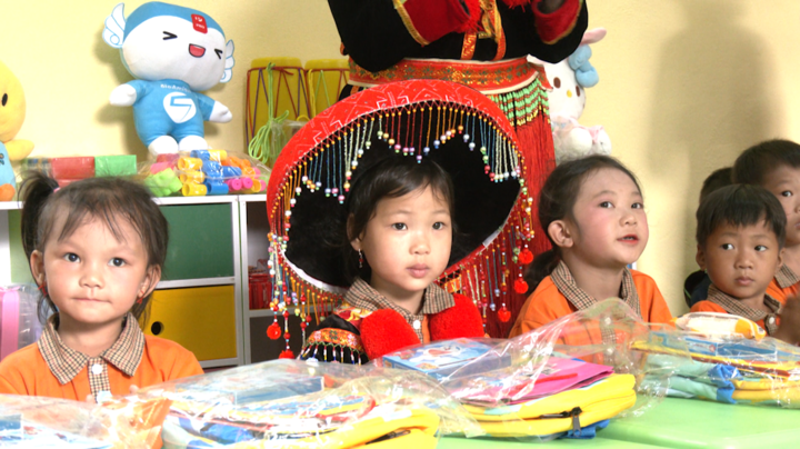 Nụ cười của những 'búp măng non' nở trên vách đá cheo leo Cao Bằng