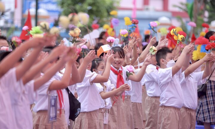 Khai giảng năm học mới: Nơi cấm thả bóng bay, nơi không tổ chức quá 60 phút