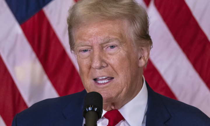 Tòa hoãn tuyên án vụ ông Trump chi tiền bịt miệng diễn viên phim người lớn