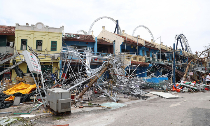 Người dân Hạ Long: Chưa từng thấy cảnh đổ nát như vậy 50 năm qua