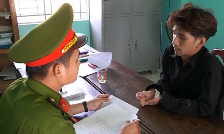 Dùng video nhạy cảm 'tống tiền' người yêu cũ