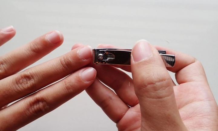 Công dụng bất ngờ của bấm móng tay