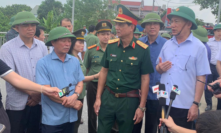 PTT Hồ Đức Phớc: Làm cầu phao bảo đảm lưu thông sau vụ sập cầu Phong Châu