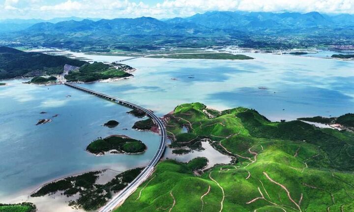 Du lịch Móng Cái trỗi dậy với sự trở lại của dòng khách khổng lồ