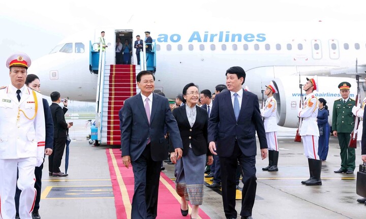 Tổng Bí thư, Chủ tịch nước Lào bắt đầu thăm cấp Nhà nước tới Việt Nam