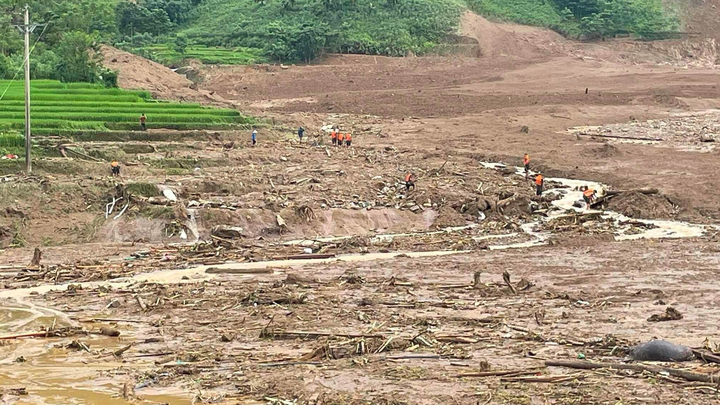 Lũ quét ở Lào Cai: Hiện trường kinh hoàng kéo dài nhiều km 