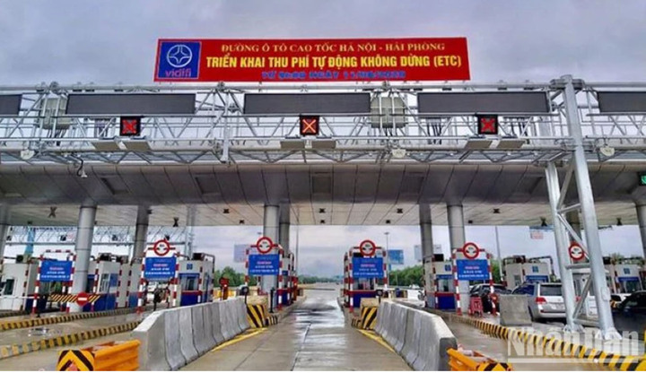 Đề nghị miễn phí BOT đường bộ với xe chở hàng cứu trợ