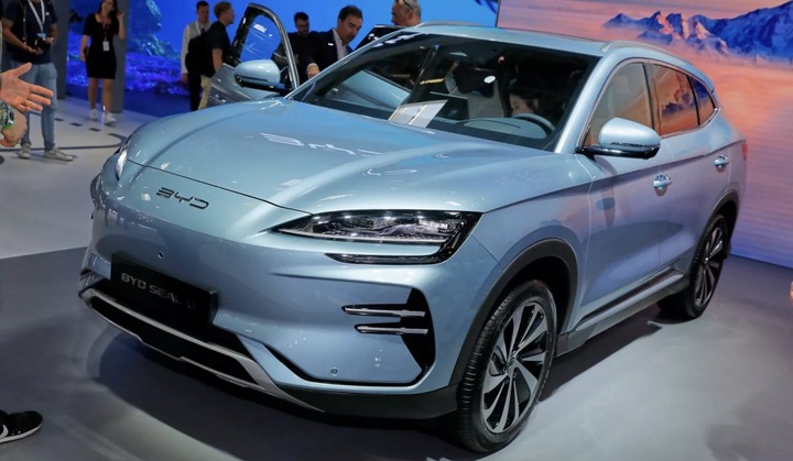 Doanh số xe điện tại Trung Quốc lần đầu tiên vượt mức hơn 1 triệu xe/tháng