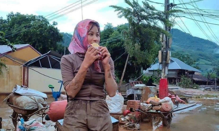 Gặp cô giáo 'hoa hậu' nổi tiếng nhờ bức ảnh lấm lem bùn đất dọn trường ở Yên Bái