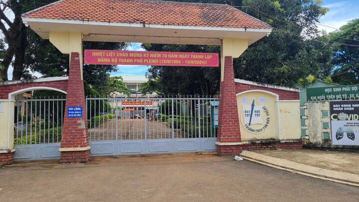 Đề nghị tạm đình chỉ cơ sở nghi gây ngộ độc thực phẩm cho 21 học sinh