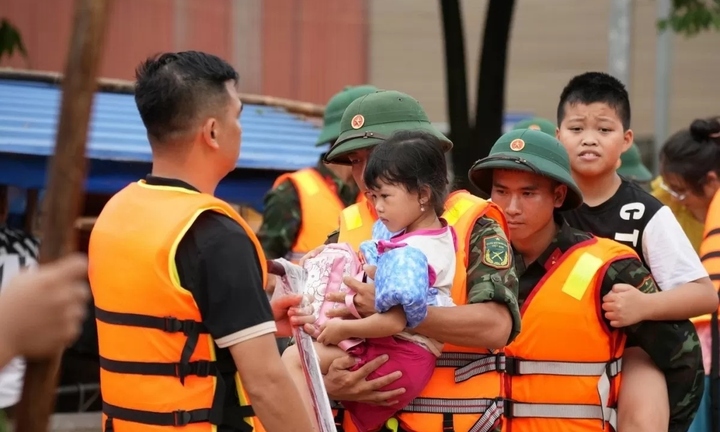 Tình quân dân - nghĩa đồng bào