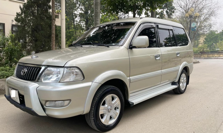 Ba mẫu ô tô cũ giữ giá kỳ lạ trên thị trường Việt Nam