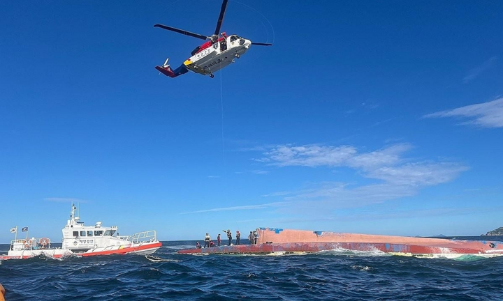 Đề nghị Hàn Quốc hỗ trợ 3 ngư dân Việt Nam trong vụ lật tàu