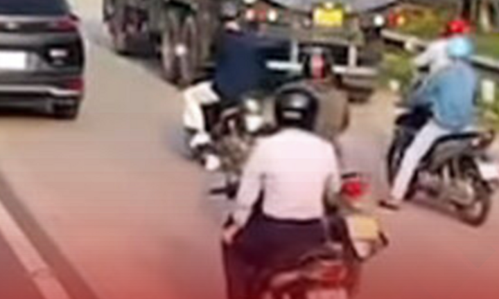 Xe bồn chở xăng lấn làn trên Quốc lộ 5, tông chết người đi xe máy