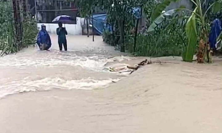 3 mẹ con ở Nghệ An bị lũ cuốn khi băng qua cầu tràn, người mẹ mất tích