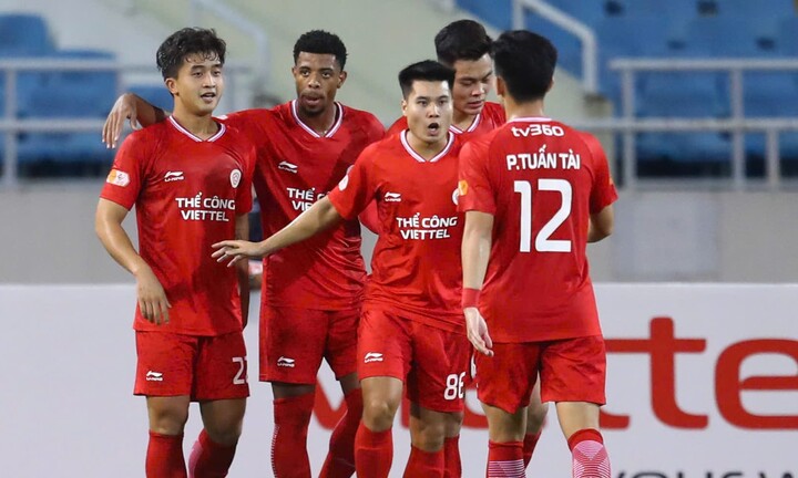 Văn Hoàng mắc sai lầm, Thể Công Viettel thắng ngược Hà Nội