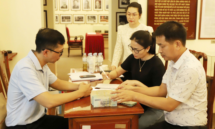 Mặt trận Tổ quốc công bố thêm 238 trang sao kê tiền ủng hộ