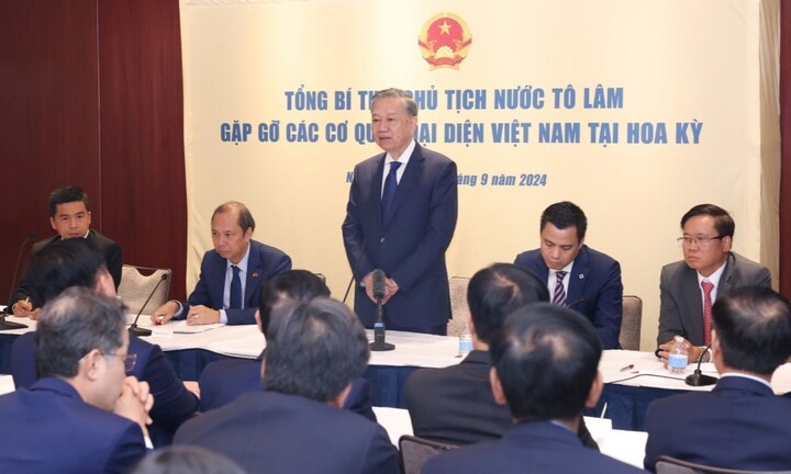 Tổng Bí thư, Chủ tịch nước gặp gỡ cán bộ cơ quan đại diện Việt Nam tại Mỹ