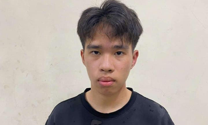 Nam sinh lớp 12 tông trọng thương thiếu tá CSGT