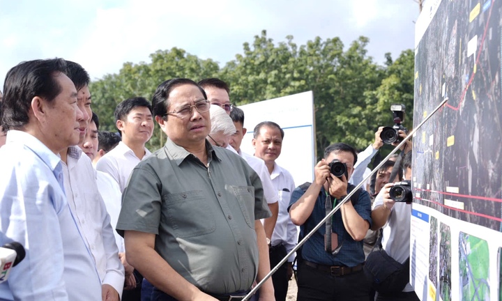 Thủ tướng Phạm Minh Chính thị sát dự án cao tốc TP.HCM-Thủ Dầu Một-Chơn Thành