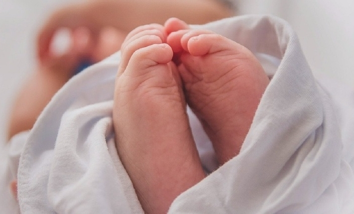 Hàng triệu trẻ được sinh ra từ các bà mẹ dưới 18 tuổi