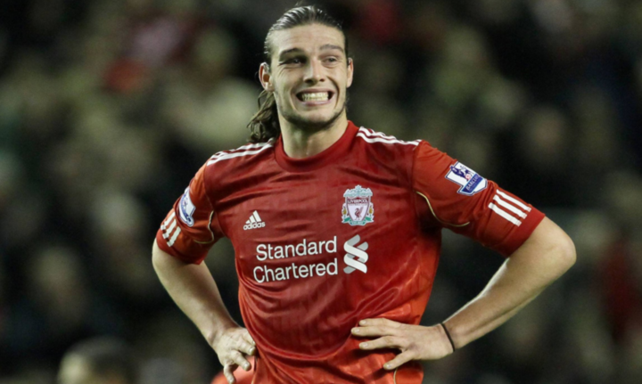 Cựu sao Liverpool nhận lương bèo, bỏ thêm tiền để được thi đấu