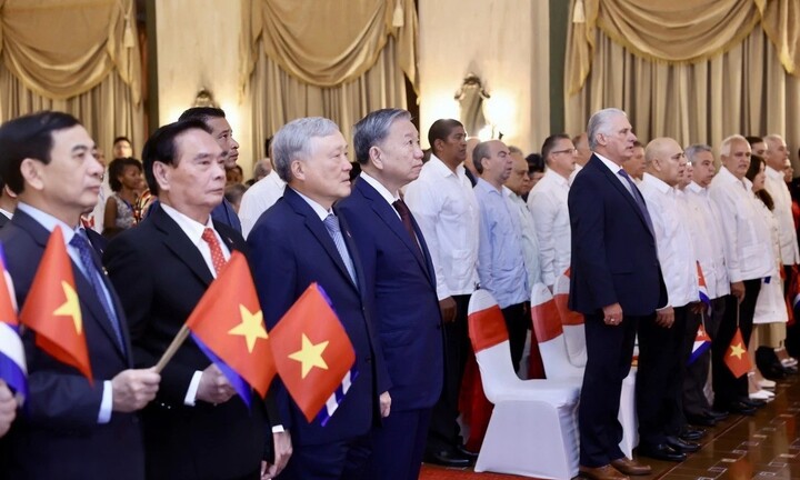 Vun đắp tình hữu nghị thủy chung Việt Nam - Cuba mãi mãi trường tồn