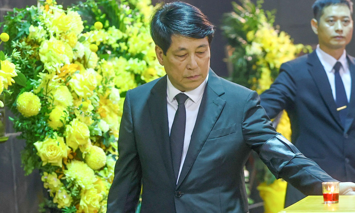 Thường trực Ban Bí thư Lương Cường viếng Phu nhân Đại tướng Võ Nguyên Giáp